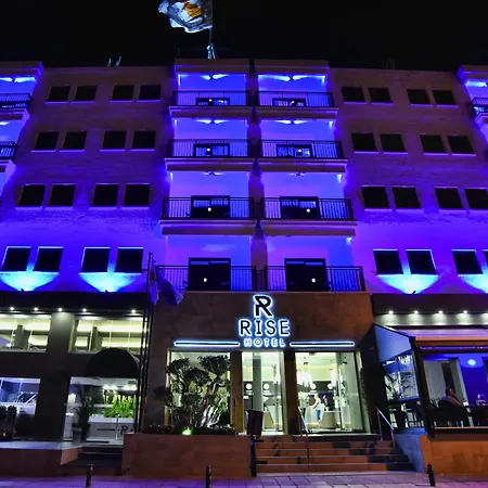 Otel Rise Urban Art 3*