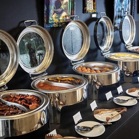 Rise Urban Art 3* Larnaca