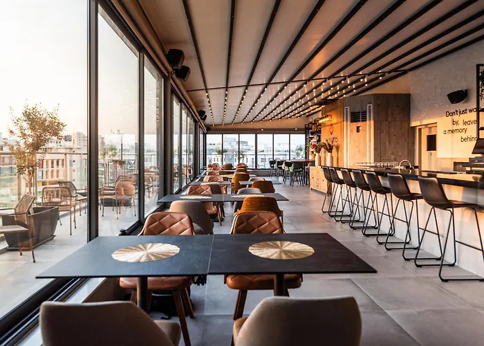 Rise Urban Art Hotel 3*