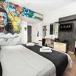 Rise Urban Art Ξενοδοχείο 3*