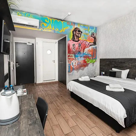 Rise Urban Art Hotel Larnaca