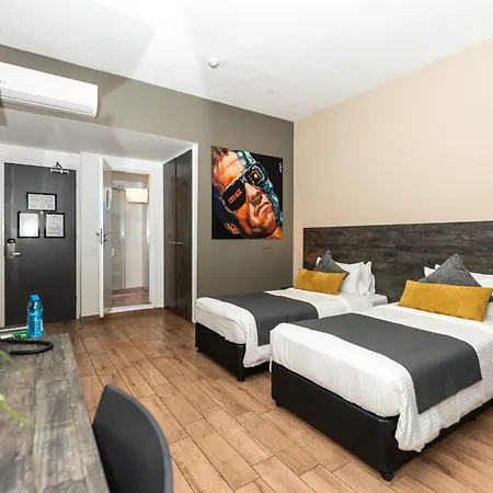 Rise Urban Art Hotel