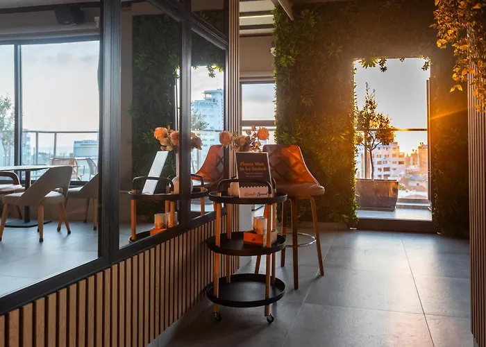 Hotel Rise Urban Art 3*