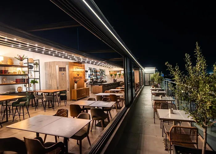 Rise Urban Art Hotel Larnaca