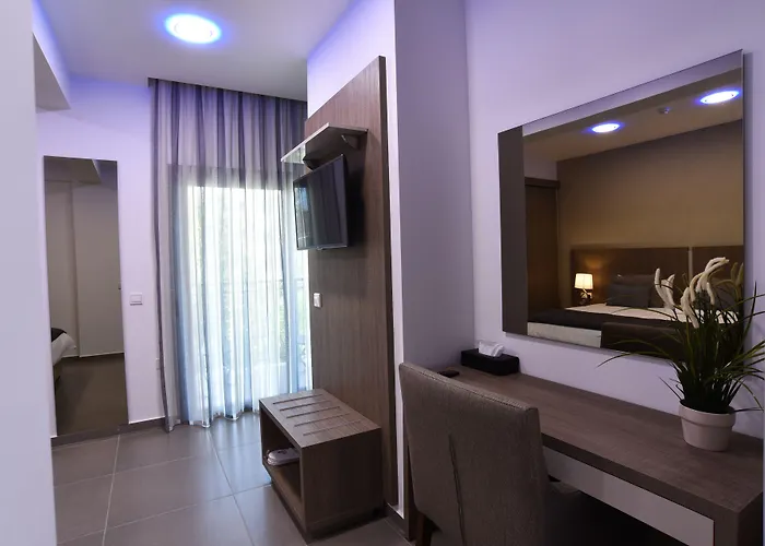 Hotel Rise Urban Art 3*