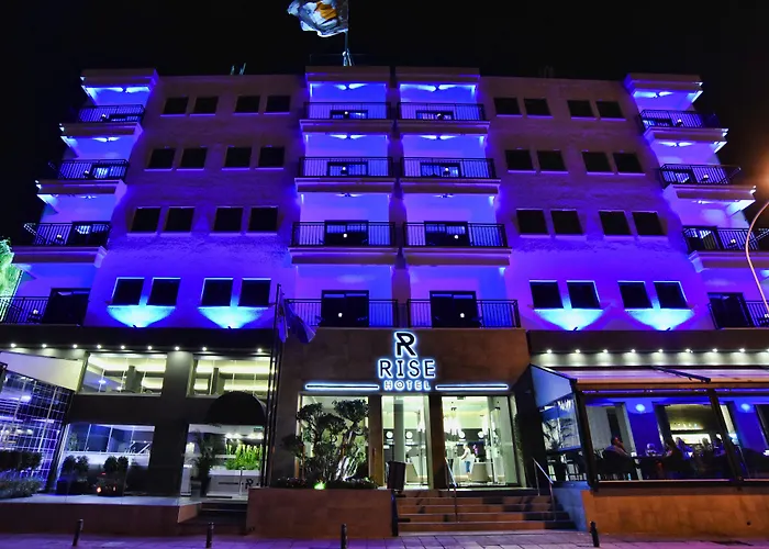 Ξενοδοχείο Rise Urban Art 3*