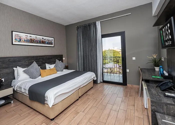 Otel Rise Urban Art 3*